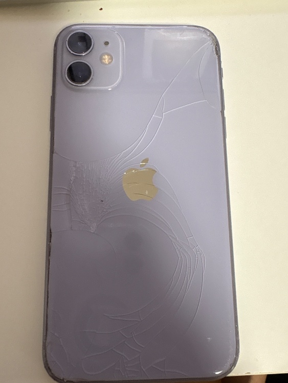 iPhone iPhone11 128GB SIMフリー（スマホ）の商品画像 - 査定依頼日：2026年6月9日 - 最高査定価格：10,000円
