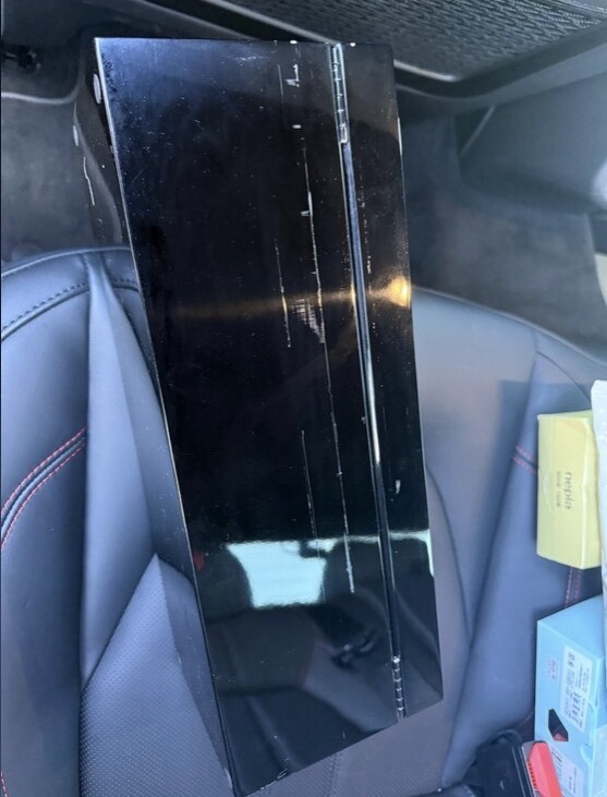 アルマンドロゼ（お酒）の商品画像 - 査定依頼日：2026年3月27日 - 最高査定価格：33,000円