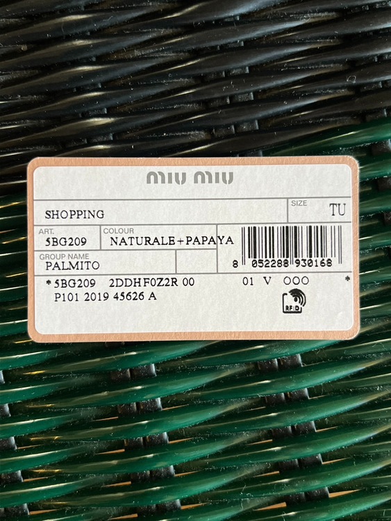 5bg209 miumiuカゴバッグ（ブランドバッグ）の商品画像 - 査定依頼日：2026年10月4日 - 最高査定価格：50,000円