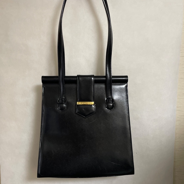 ショルダーバッグ（ブランドバッグ）の商品画像 - 査定依頼日：2026年2月25日 - 最高査定価格：20,000円