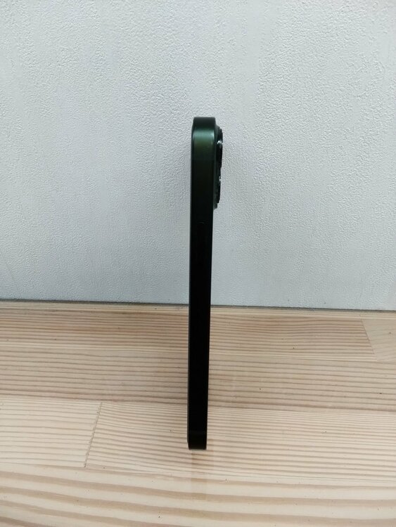 iPhone 13 mini 128GB SIMフリー（スマホ）の商品画像 - 査定依頼日：2026年5月6日 - 最高査定価格：33,000円