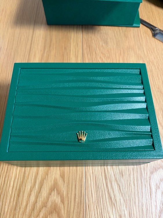 ロレックス サブマリーナー 126610L（高級時計）の商品画像 - 査定依頼日：2026年1月4日 - 最高査定価格：2,320,000円