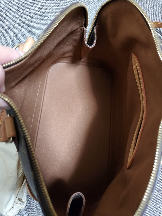 ルイヴィトン　モノグラム（ブランドバッグ）の商品画像 - 査定依頼日：2022年6月5日 - 最高査定価格：50,000円