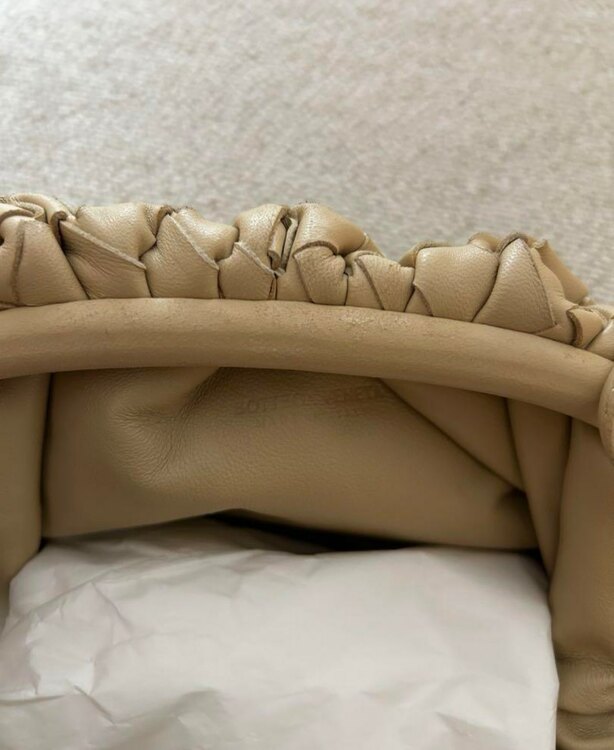 ボッテガ・ヴェネタ  （ブランドバッグ）の商品画像 - 査定依頼日：2025年3月31日 - 最高査定価格：70,000円