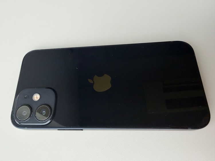 iPhone12mini 256G（スマホ）の商品画像 - 査定依頼日：2026年4月27日 - 最高査定価格：25,000円
