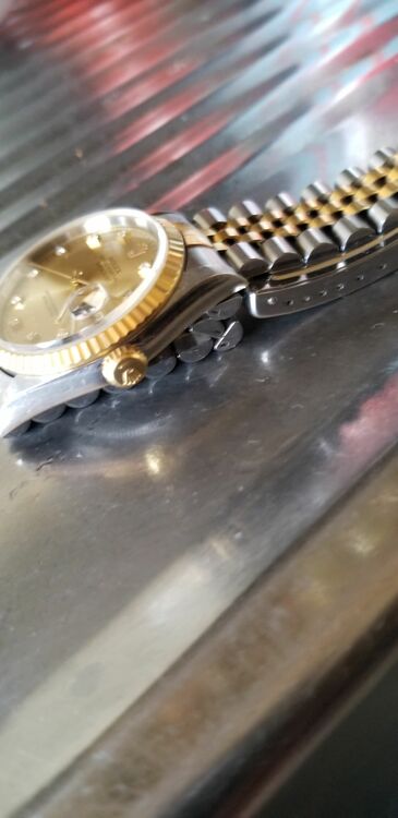 ロレックス デイトジャスト 16233g（高級時計）の商品画像 - 査定依頼日：2025年10月6日 - 最高査定価格：900,000円