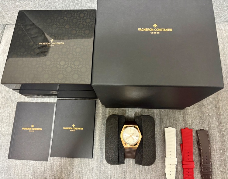ヴァシュロン コンスタンタン オーヴァーシーズ （高級時計）の商品画像 - 査定依頼日：2025年6月21日 - 最高査定価格：4,000,000円