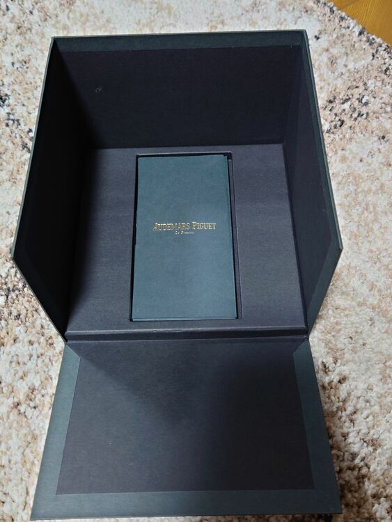 オーデマピゲ ロイヤルオーク 15500ST.OO.1220ST.03（高級時計）の商品画像 - 査定依頼日：2025年6月23日 - 最高査定価格：5,100,000円