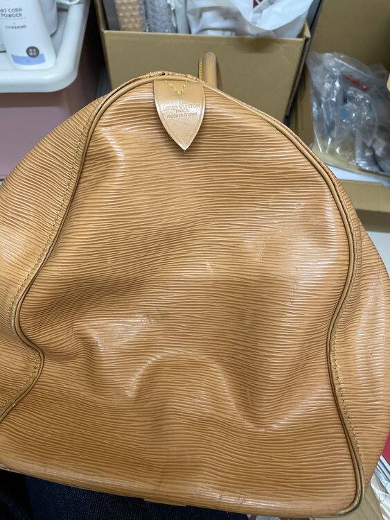 ルイヴィトン エピ （ブランドバッグ）の商品画像 - 査定依頼日：2025年4月16日 - 最高査定価格：55,000円