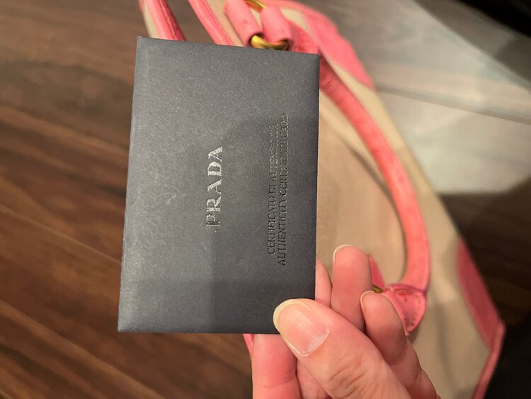 プラダ  （ブランドバッグ）の商品画像 - 査定依頼日：2025年2月18日 - 最高査定価格：50,000円