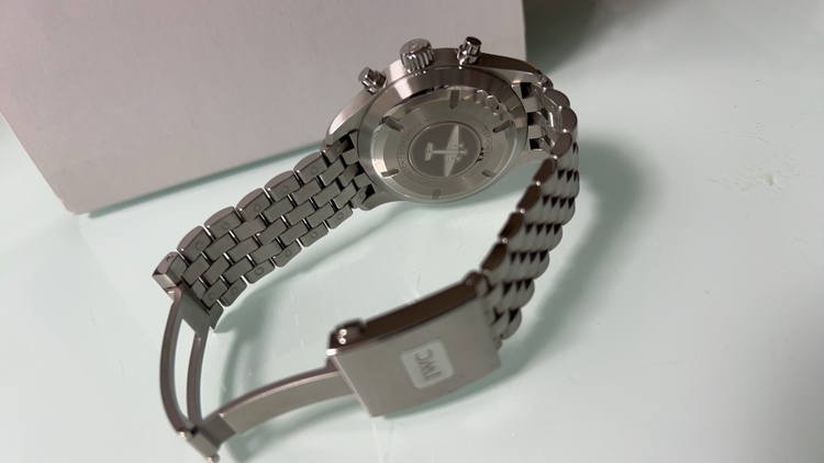 IWC パイロットウォッチ IW37771（高級時計）の商品画像 - 査定依頼日：2026年1月20日 - 最高査定価格：540,000円