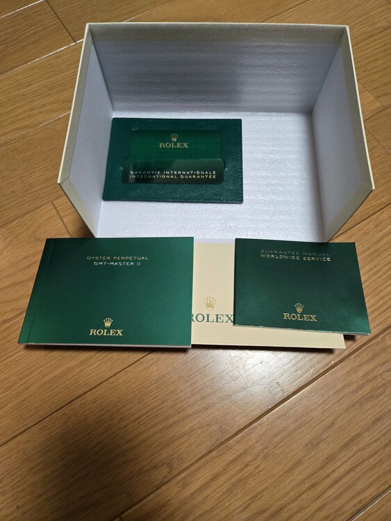 ロレックス GMTマスター 126710BLRO（高級時計）の商品画像 - 査定依頼日：2026年1月11日 - 最高査定価格：3,420,000円