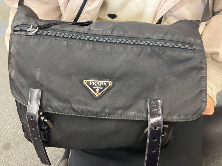プラダ  （ブランドバッグ）の商品画像 - 査定依頼日：2025年12月19日 - 最高査定価格：25,000円