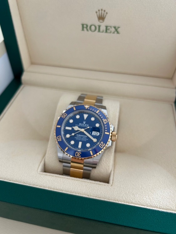 ロレックス サブマリーナー 126613Lb（高級時計）の商品画像 - 査定依頼日：2025年6月19日 - 最高査定価格：2,840,000円