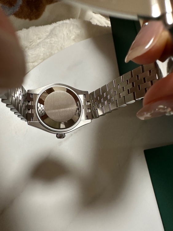 ロレックス デイトジャスト 27827（高級時計）の商品画像 - 査定依頼日：2025年11月30日 - 最高査定価格：1,800,000円