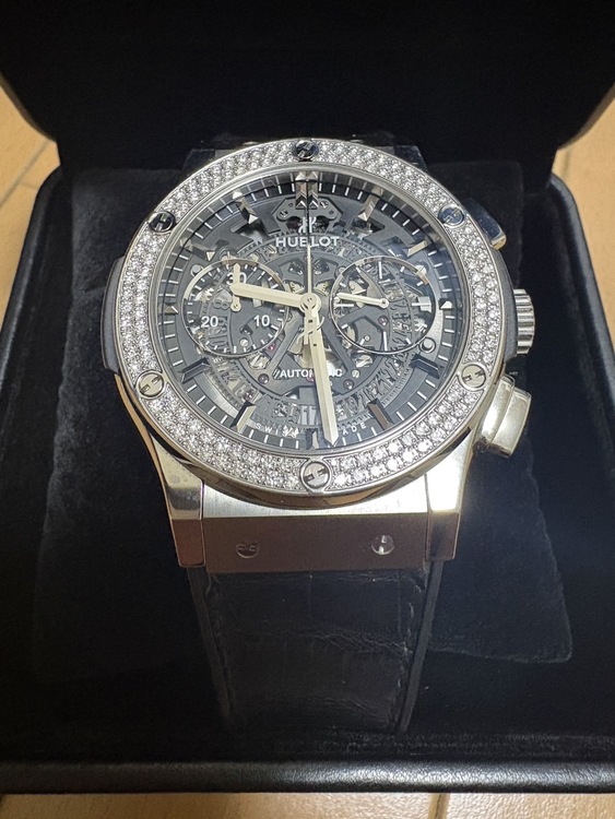 ウブロ クラシックフュージョン （高級時計）の商品画像 - 査定依頼日：2026年4月21日 - 最高査定価格：1,300,000円