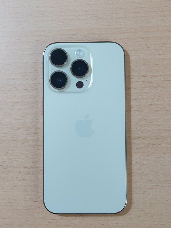 iPhone 14 Pro 128GB au（スマホ）の商品画像 - 査定依頼日：2026年5月5日 - 最高査定価格：70,000円