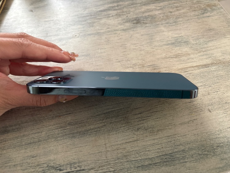 iPhone 12 Pro 128GB SIMフリー（スマホ）の商品画像 - 査定依頼日：2026年3月13日 - 最高査定価格：32,000円