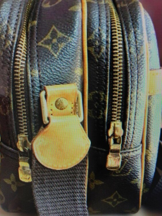 ルイヴィトン モノグラム （ブランドバッグ）の商品画像 - 査定依頼日：2025年12月21日 - 最高査定価格：35,000円