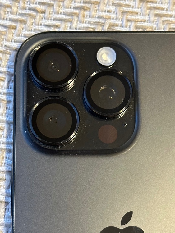 iPhone iPhone 16 Pro 128GB SIMフリー（スマホ）の商品画像 - 査定依頼日：2026年9月6日 - 最高査定価格：103,000円