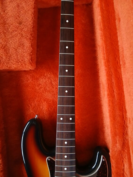 シリアル番号V082602 ＃0190209800 AM VINT62J-BAS（ピアノ・楽器・PA機材）の商品画像 - 査定依頼日：2025年12月26日 - 最高査定価格：133,000円