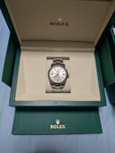 ロレックス パーペチュアル １２４３００．（高級時計）の商品画像 - 査定依頼日：2025年9月8日 - 最高査定価格：1,210,000円