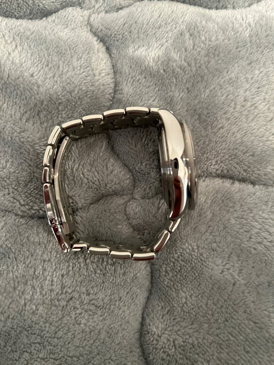 タグホイヤー リンク BA095（高級時計）の商品画像 - 査定依頼日：2024年12月16日 - 最高査定価格：180,000円