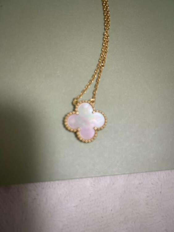 ヴィンテージアルハンブラペンダント（金・貴金属）の商品画像 - 査定依頼日：2025年5月9日 - 最高査定価格：260,000円