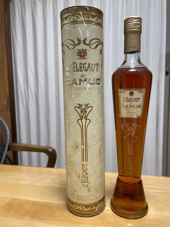 ブランデー カミュ （お酒）の商品画像 - 査定依頼日：2025年6月25日 - 最高査定価格：800円