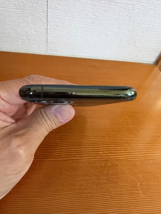 iPhone iPhone11 Pro 256GB SIMフリー（スマホ）の商品画像 - 査定依頼日：2026年10月11日 - 最高査定価格：25,500円