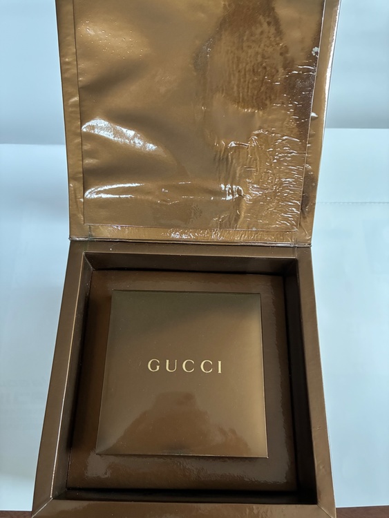 GUCCI 時計（高級時計）の商品画像 - 査定依頼日：2026年4月10日 - 最高査定価格：30,000円