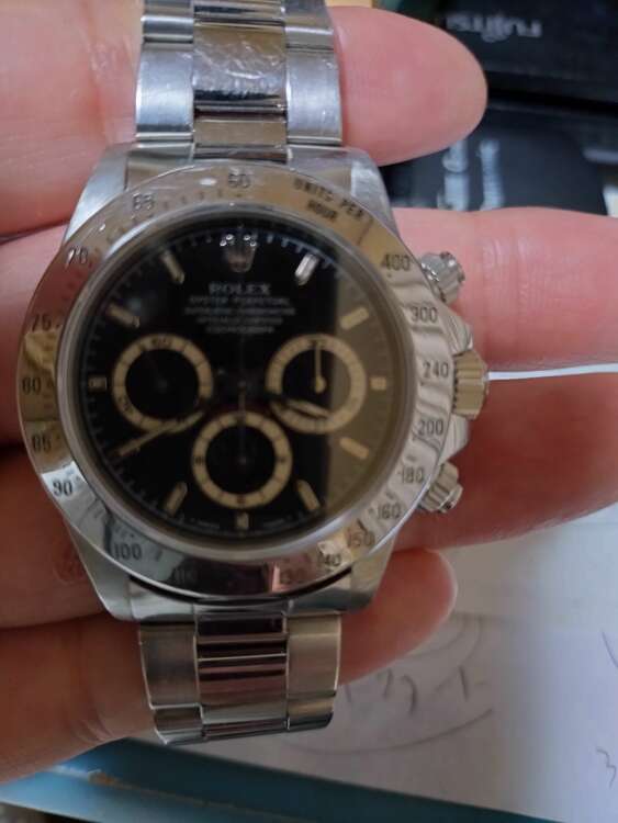 ロレックス デイトナ 1652（高級時計）の商品画像 - 査定依頼日：2025年5月5日 - 最高査定価格：3,500,000円