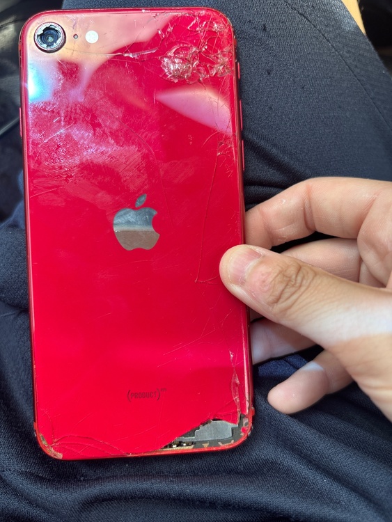 iPhone iPhone SE (第 2 世代) 64GB SIMフリー（スマホ）の商品画像 - 査定依頼日：2026年8月1日 - 最高査定価格：2,000円