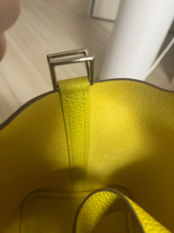 ピコタンロック18（ブランドバッグ）の商品画像 - 査定依頼日：2025年4月19日 - 最高査定価格：800,000円