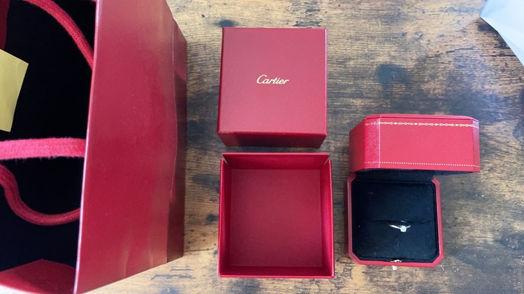 Cartier0.23ct D 50MWM199 Pt950（宝石）の商品画像 - 査定依頼日：2022年9月6日 - 最高査定価格：35,000円