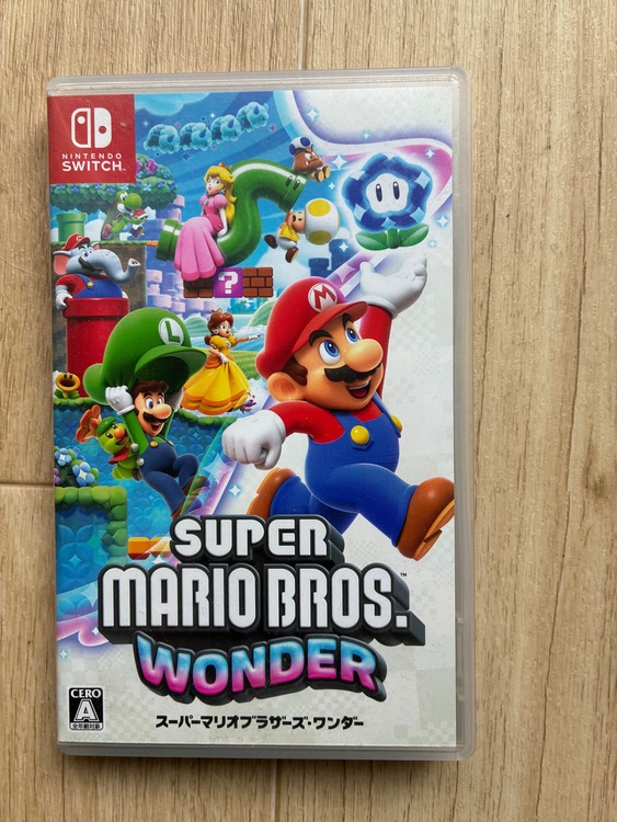 Nintendo Switch＋スーパーマリオブラザーズ・ワンダー（ゲーム機本体・ゲームソフト）の商品画像 - 査定依頼日：2025年11月23日 - 最高査定価格：13,000円