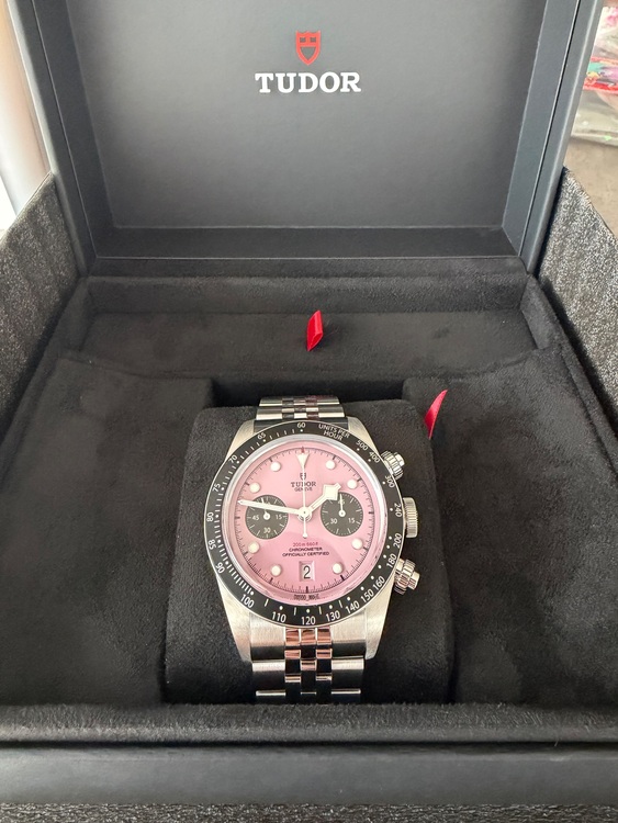 チューダー ブラックベイ 79630n（高級時計）の商品画像 - 査定依頼日：2025年10月2日 - 最高査定価格：1,400,000円