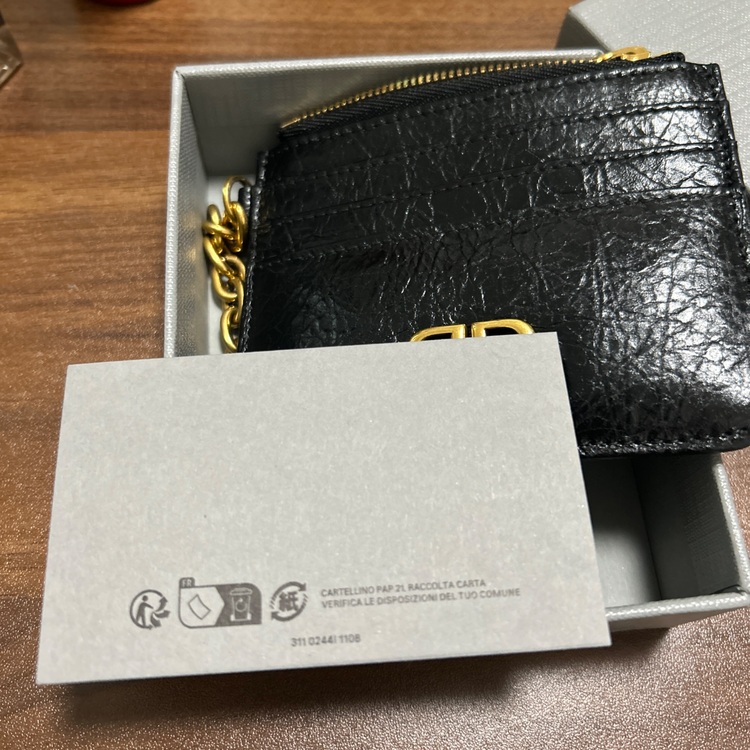 バレンシアガ  （ブランドバッグ）の商品画像 - 査定依頼日：2025年7月22日 - 最高査定価格：30,000円