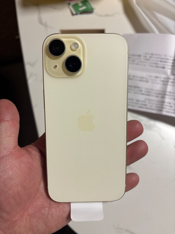 iPhone iPhone 15 128GB SIMフリー（スマホ）の商品画像 - 査定依頼日：2026年9月18日 - 最高査定価格：66,000円