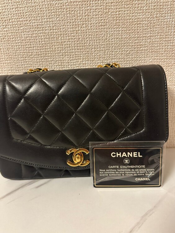 マトラッセダイアナフラップ（ブランドバッグ）の商品画像 - 査定依頼日：2025年3月31日 - 最高査定価格：350,000円