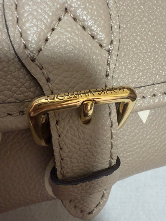 ルイヴィトン ルイヴィトン(その他) （ブランドバッグ）の商品画像 - 査定依頼日：2025年1月27日 - 最高査定価格：240,000円