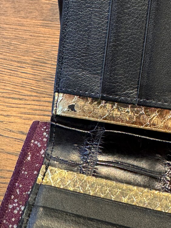 池田工芸　クロコダイルビルケース　Wミリオンウォレット（ブランド財布・小物）の商品画像 - 査定依頼日：2024年9月26日