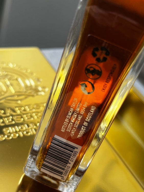 ウイスキー マッカラン （お酒）の商品画像 - 査定依頼日：2025年11月16日 - 最高査定価格：36,000円