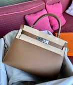 エルメス ケリー （ブランドバッグ）の商品画像 - 査定依頼日：2025年11月20日 - 最高査定価格：2,200,000円