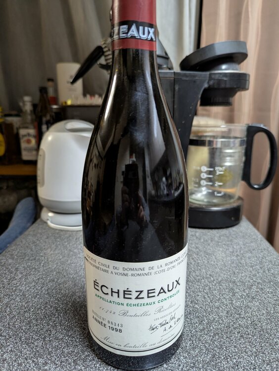 Echezeaux1998（お酒）の商品画像 - 査定依頼日：2025年12月21日 - 最高査定価格：285,000円
