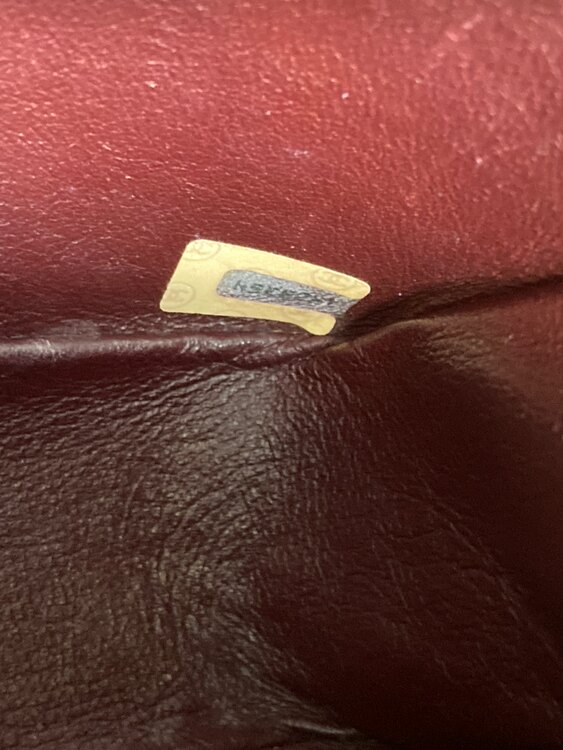 マトラッセ　ターンロック　フルフラップ（ブランドバッグ）の商品画像 - 査定依頼日：2025年5月10日 - 最高査定価格：300,000円