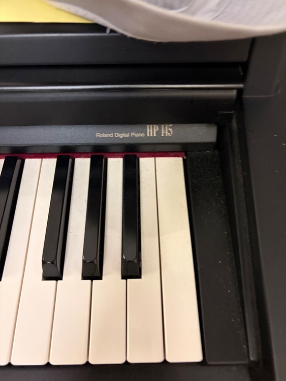 HP-145（ピアノ・楽器・PA機材）の商品画像 - 査定依頼日：2026年6月30日 - 最高査定価格：10,000円