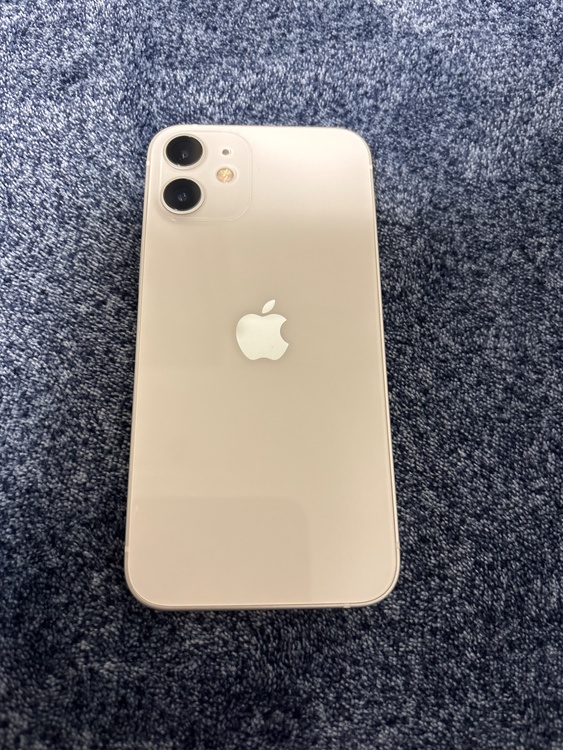 iPhone 12 mini 128GB docomo（スマホ）の商品画像 - 査定依頼日：2026年5月5日 - 最高査定価格：22,000円
