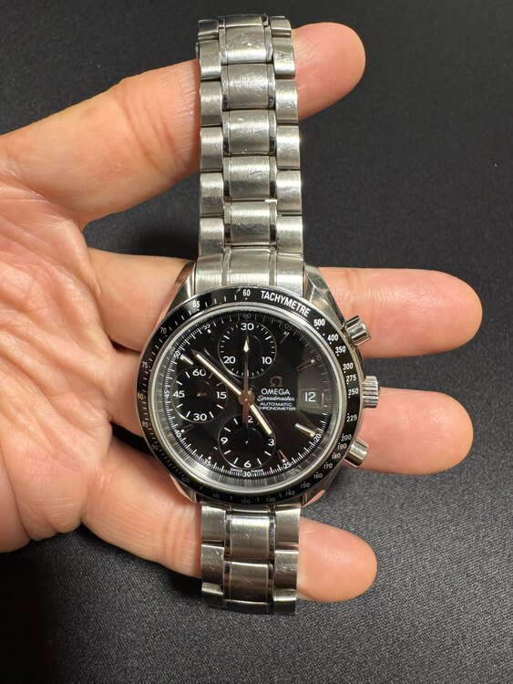 スピードマスターデイト　3210.50（高級時計）の商品画像 - 査定依頼日：2025年5月19日 - 最高査定価格：295,000円