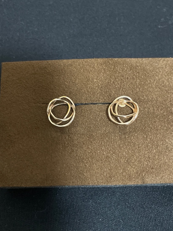 ピアス（金・貴金属）の商品画像 - 査定依頼日：2026年3月4日 - 最高査定価格：30,000円